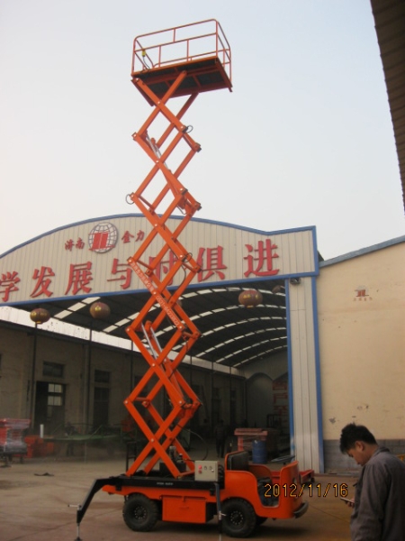宁夏自行式升降机